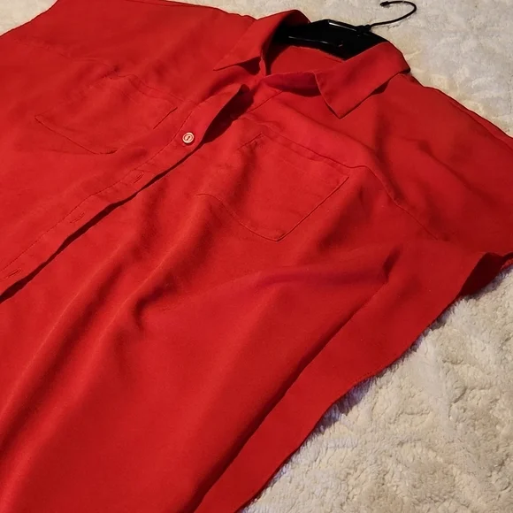 LIMITED sleeveless - Picture 2 of 3